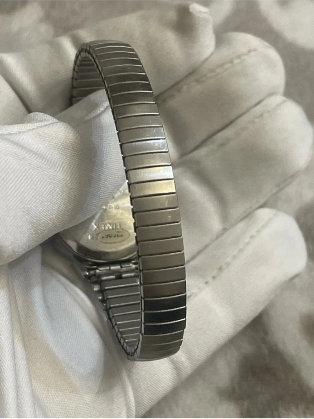 Timex Womens Easy Reader 25mm Indiglo Watch Silver-Tone Expansio